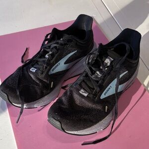Brooks Women's Black and Light Purple Running Shoes